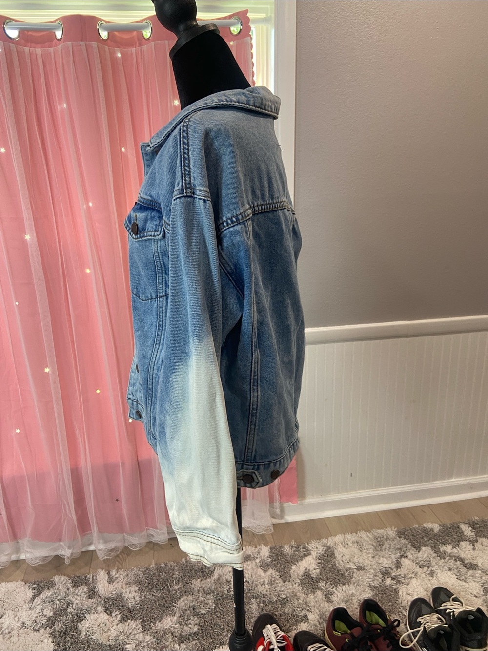 Vibrant Two-Tone Light Blue Denim Jacket size S - Picture 3 of 10